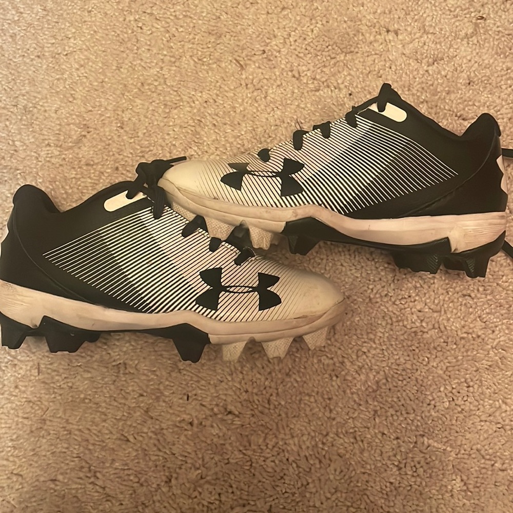 Underarmor baseball cleats used 2x